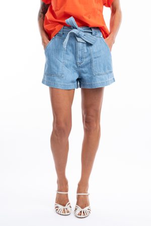 Short denim