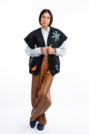 Gilet trapuntato con ricami